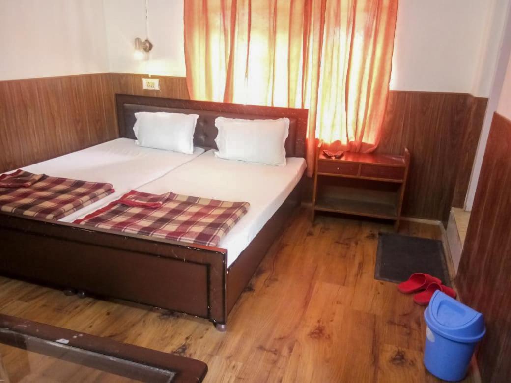 Hotel Gyespa Kyelang エクステリア 写真