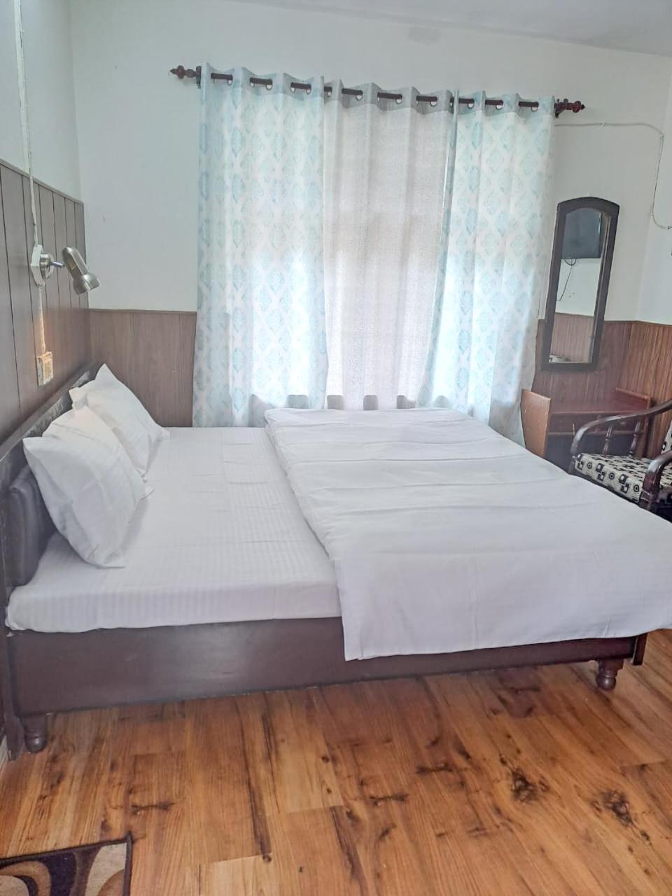 Hotel Gyespa Kyelang エクステリア 写真